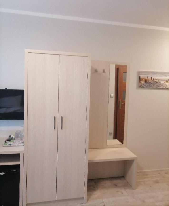 Horyzont Apartamenty- 50m Od Morza!!!apartamenty Prywatne W Family Dominikana- Self Check In Apartment Sianozety